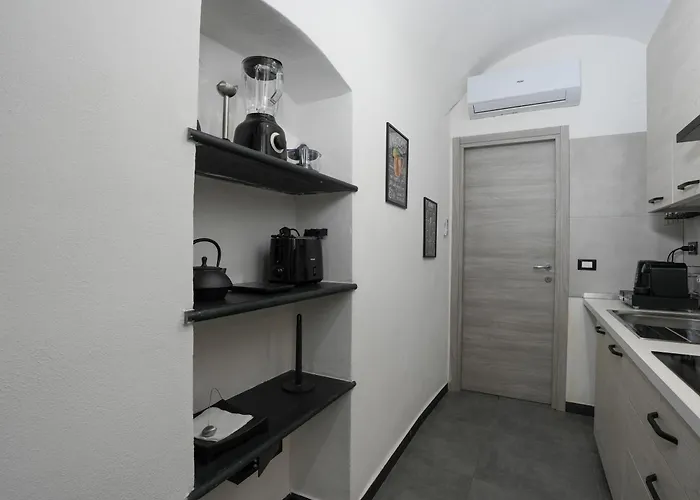 La Cisterna Dei Rolli * Genova